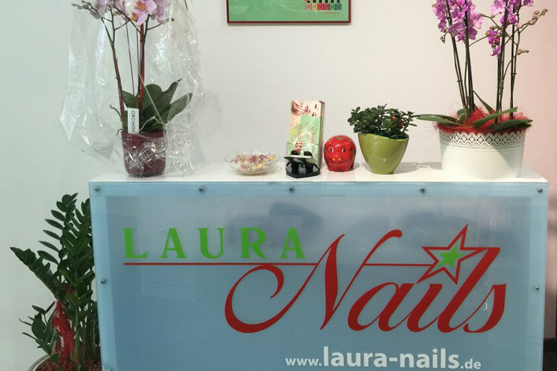 Kennenlernrabatt und günstige Preise im Nagelstudio Laura Nails